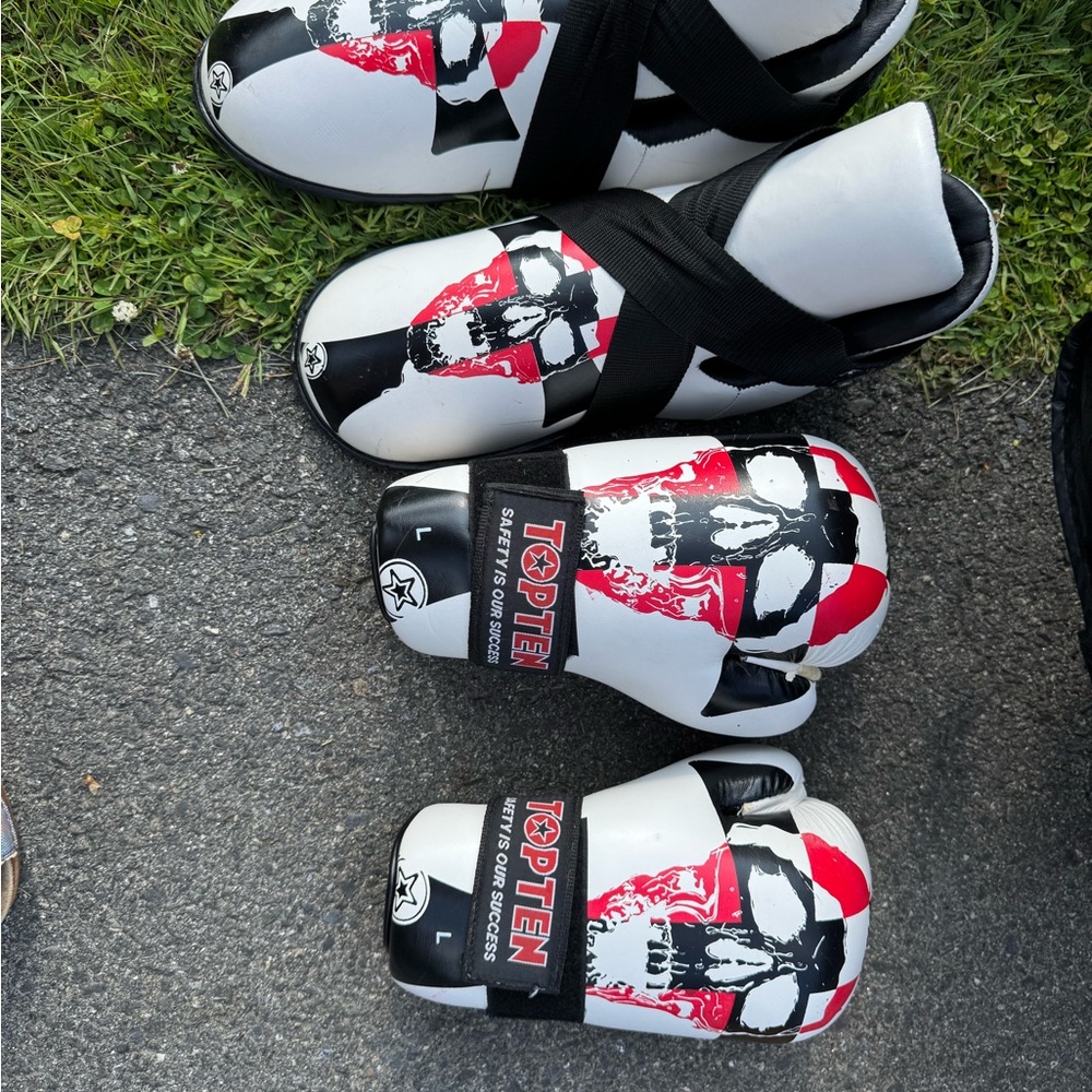 Black and White Boxing Gloves